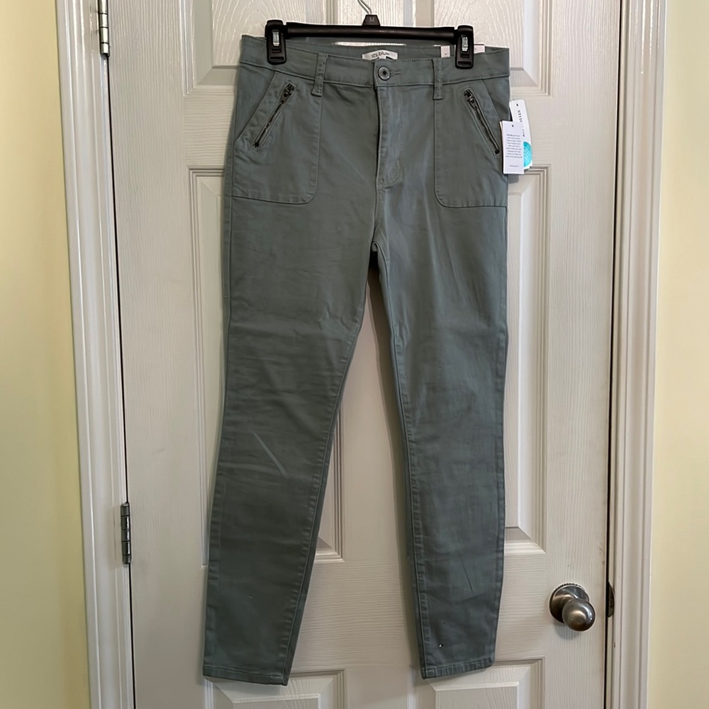 Brand: sts blue -Ellie ankle skinny. 10” high rise.